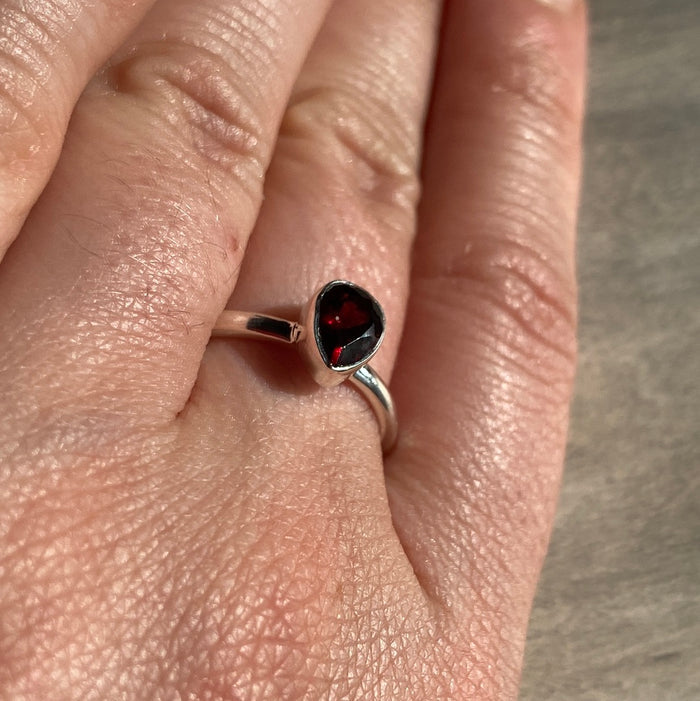 Garnet Facet 925 Silver Ring -  Size O 1/2