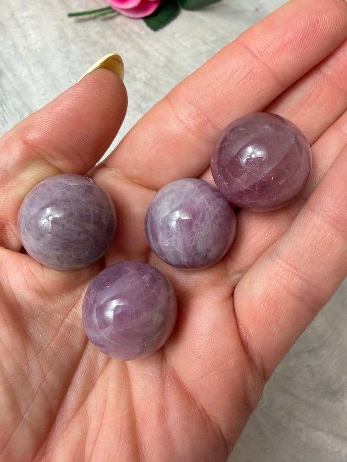 Lavender Purple Rose Quartz Sphere - 22mm