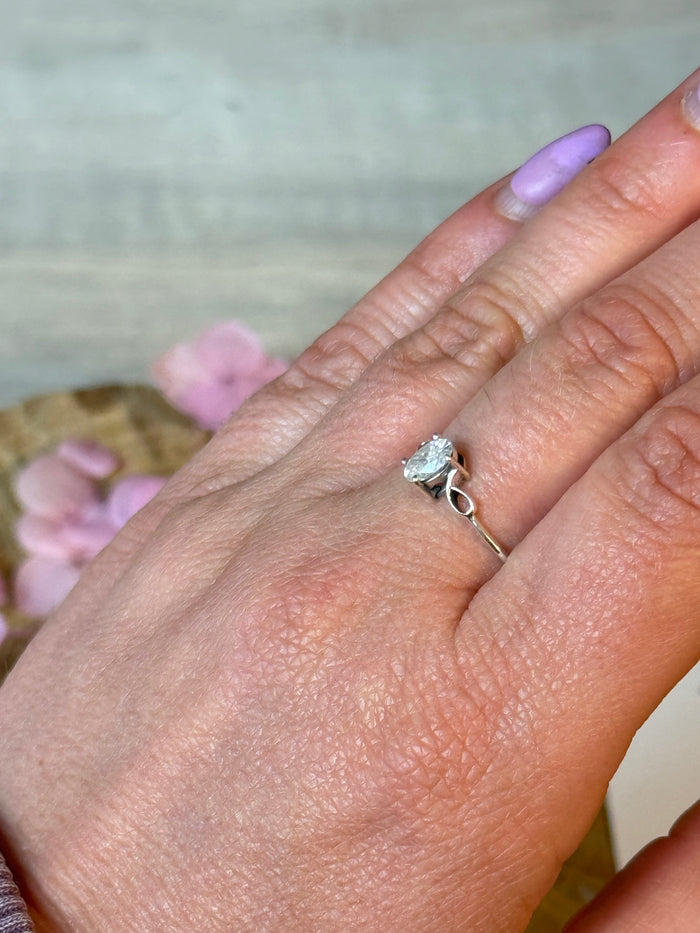 Mossainte Infinity 925 Ring - Size R 1/2