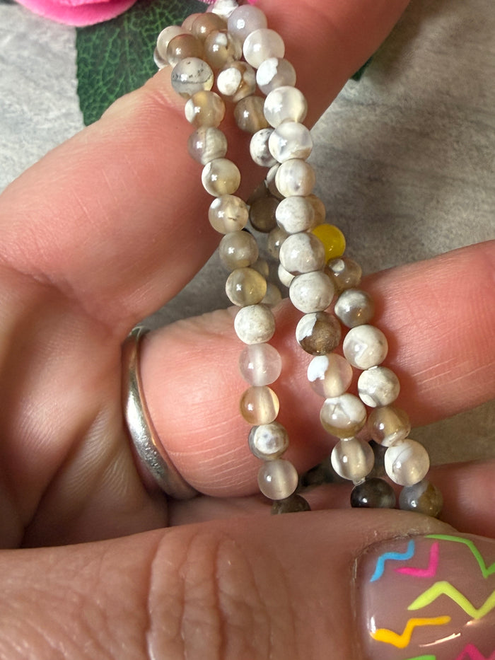 Orca Agate 4mm bracelet