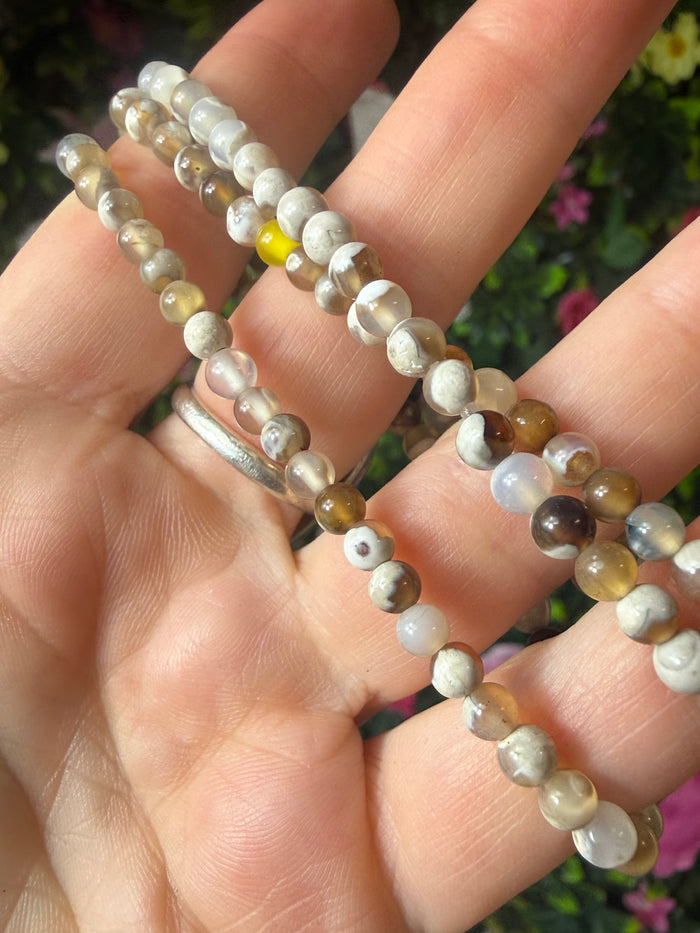 Orca Agate 4mm bracelet