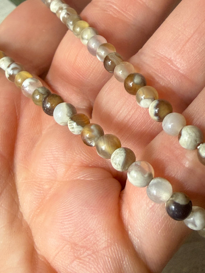 Orca Agate 4mm bracelet