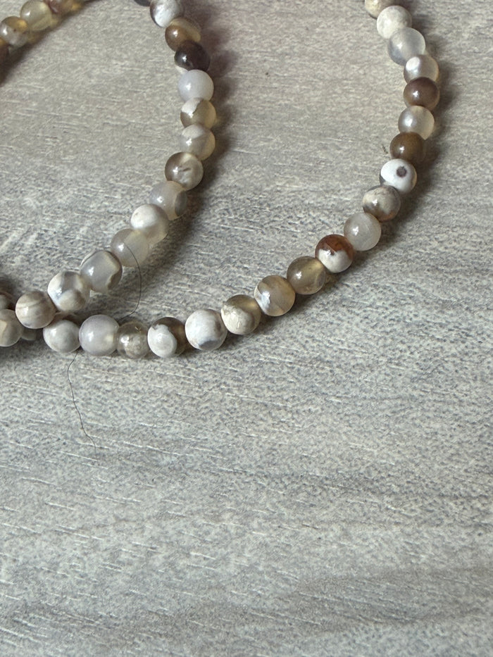 Orca Agate 4mm bracelet