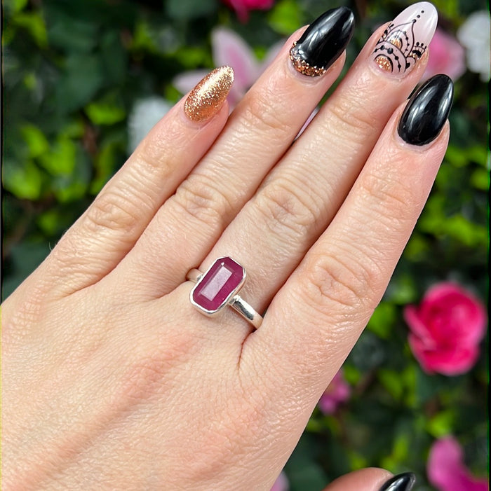 Ruby Natural Facet 925 Ring - Size S