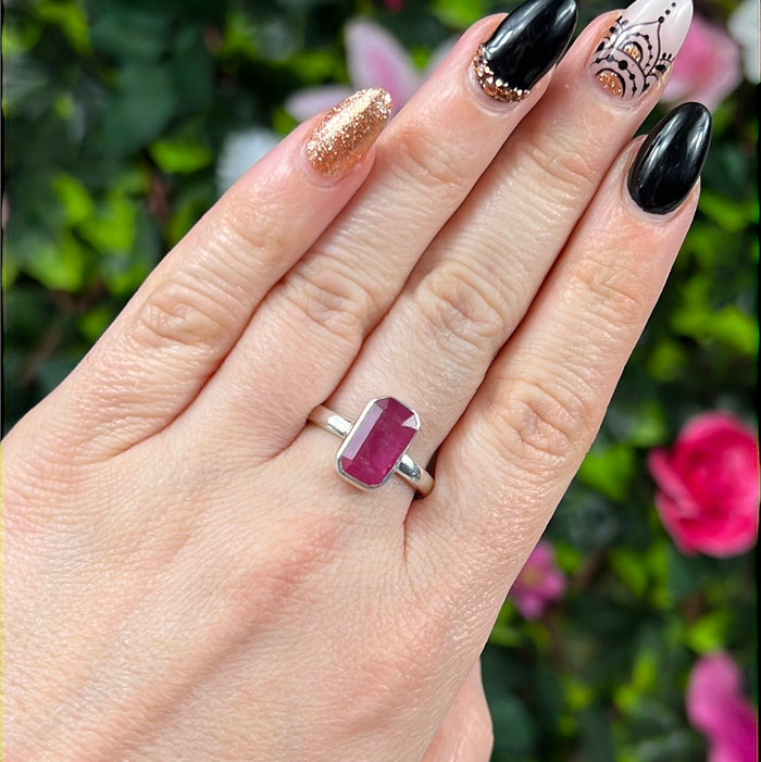 Ruby Natural Facet 925 Ring - Size S